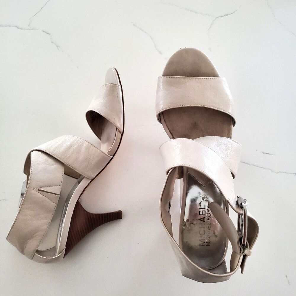 Michael Kors Women's Shoes Size 7.5 Beige Genuine Leather Heel Height 3.5"